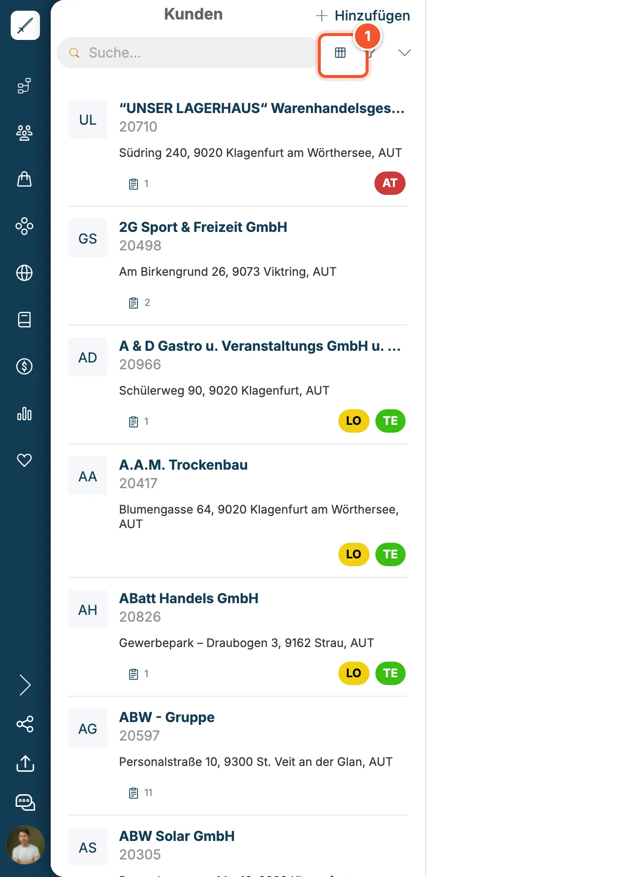 Kundenliste in der Listenansicht mit Karten
